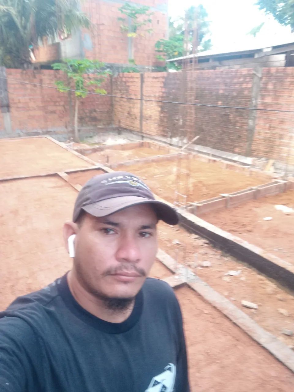 Olá sou pedreiro empreiteiro estiu disponível pra serviço.  - Foto 3