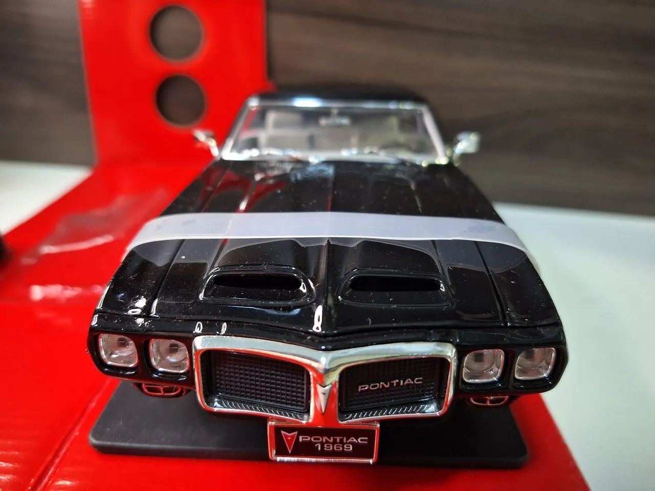 Na caixa, 1:18, Pontiac Firebird - Foto 3