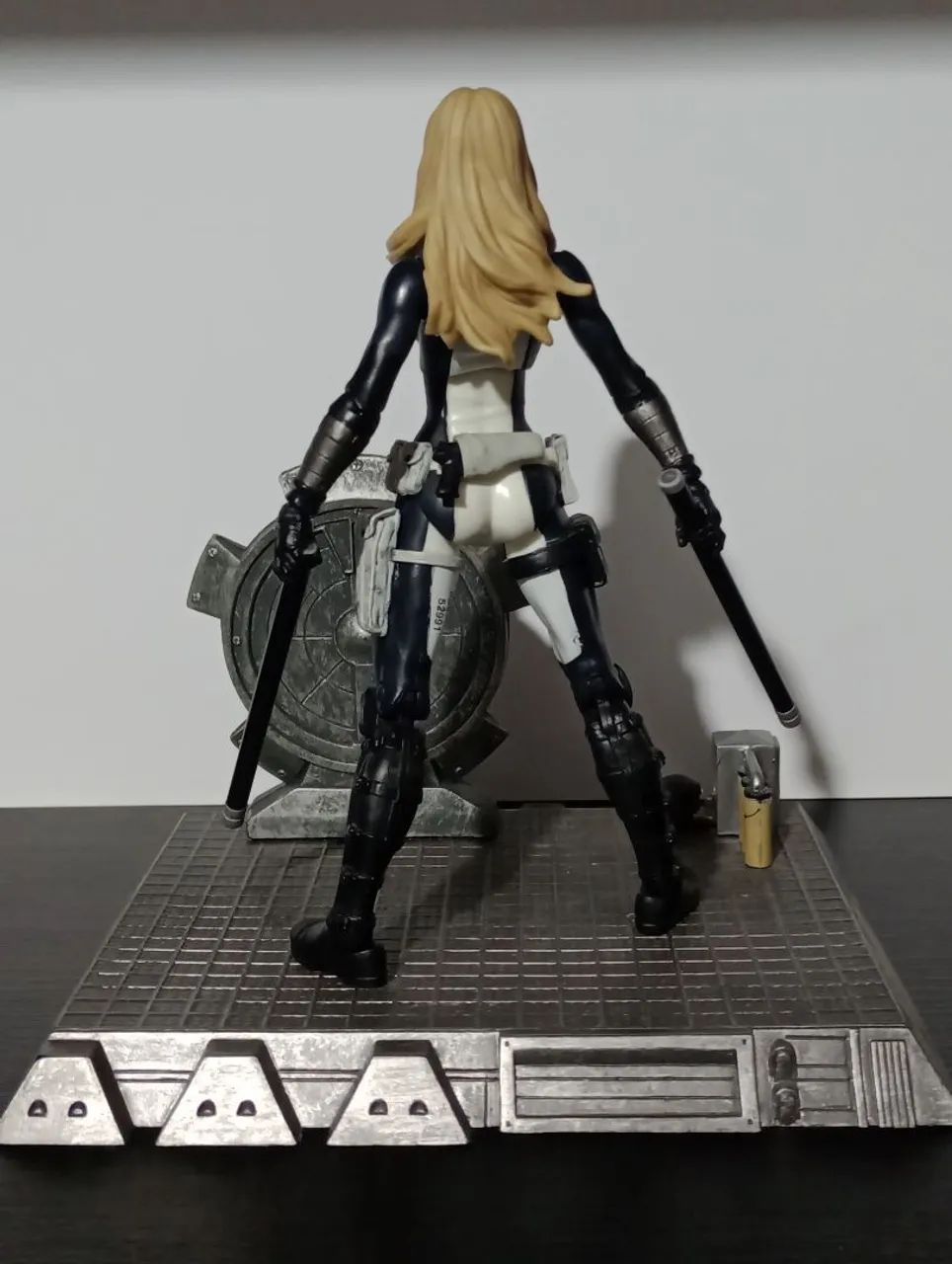Marvel Legends Harpia (Mockingbird) customizada - Foto 2