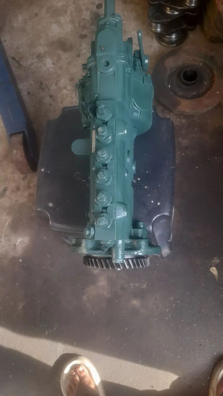  Vendo  bomba  injetora - Foto 3