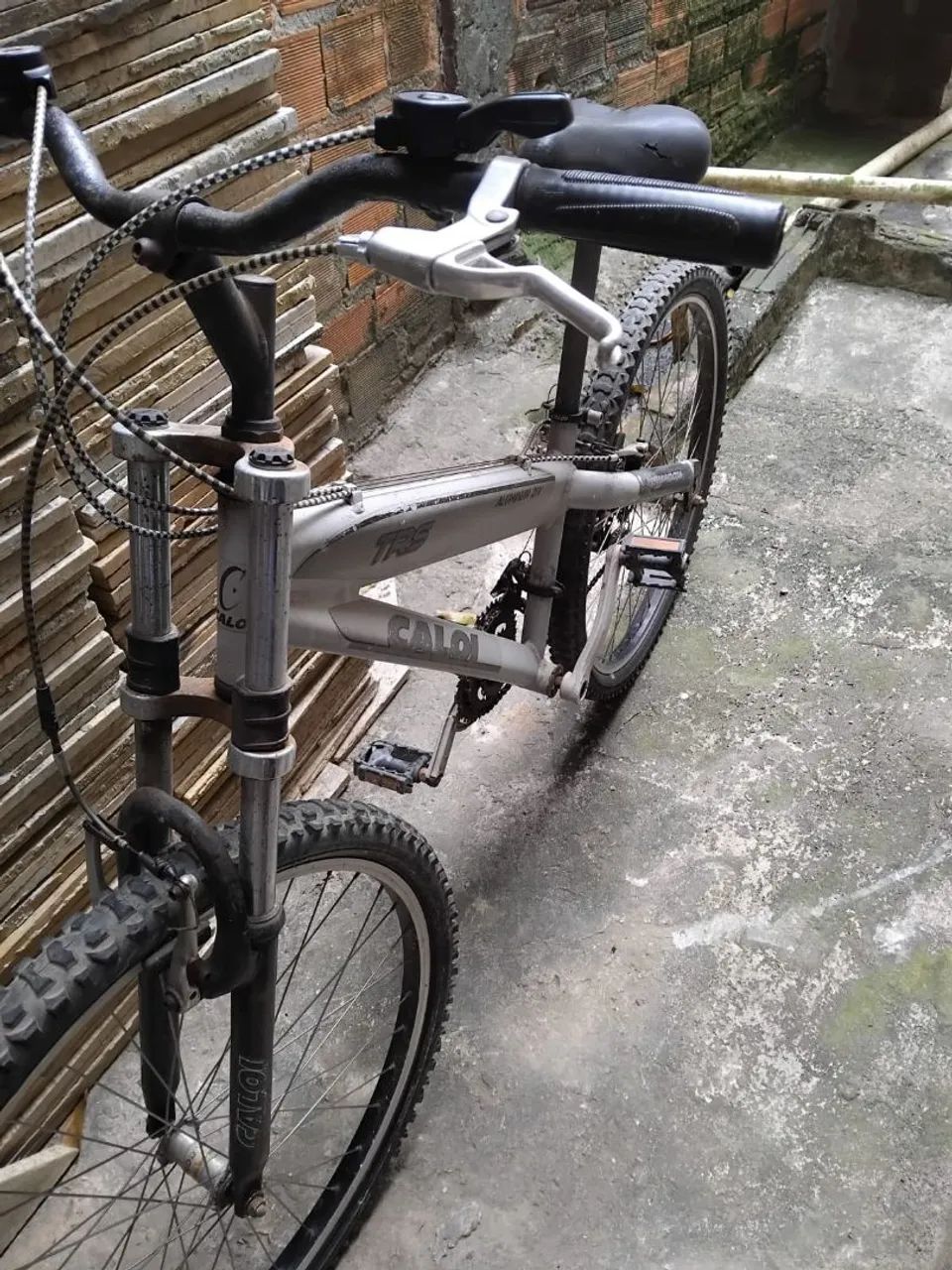 Vendo uma bicicleta