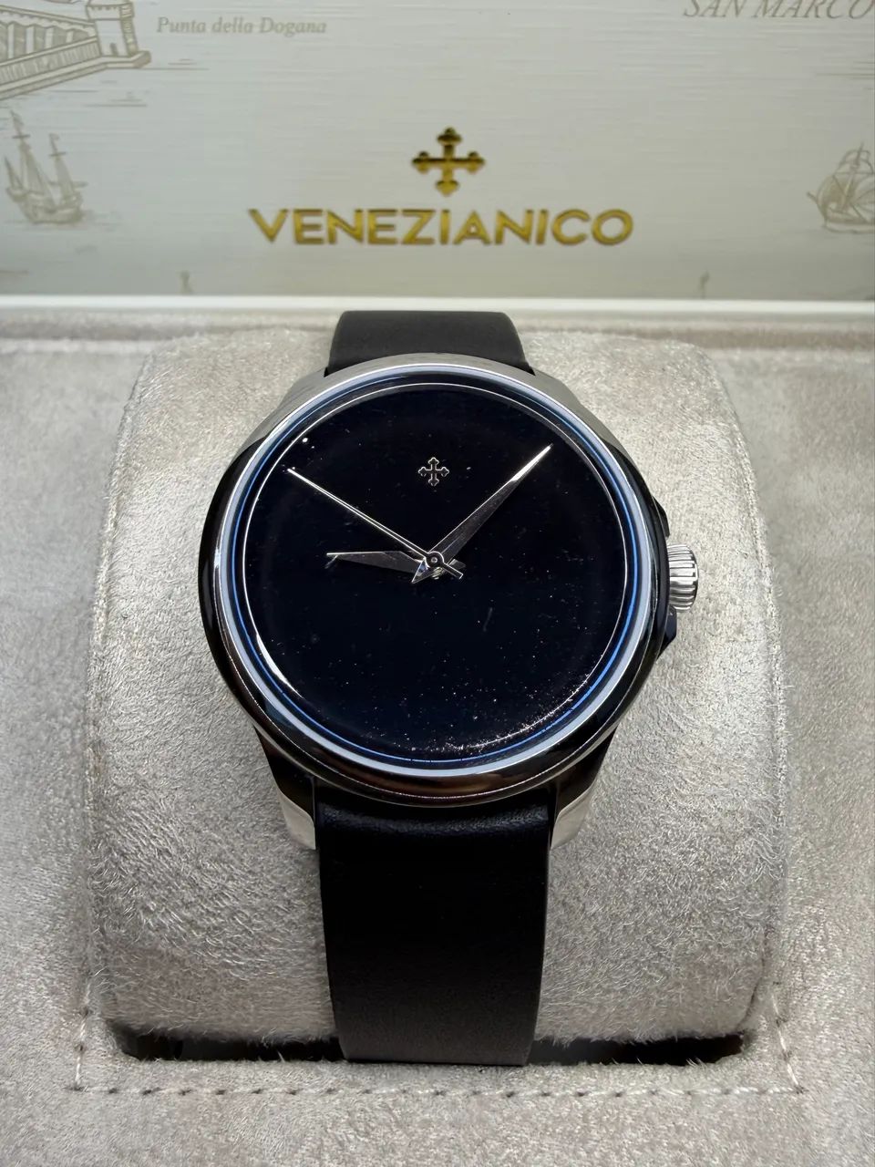Relógio Venezianico Redentore Ultrablack 36