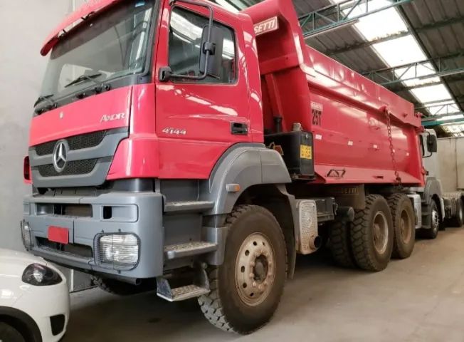 Mercedes Benz 4144 2016 Caçamba.  - Foto 3