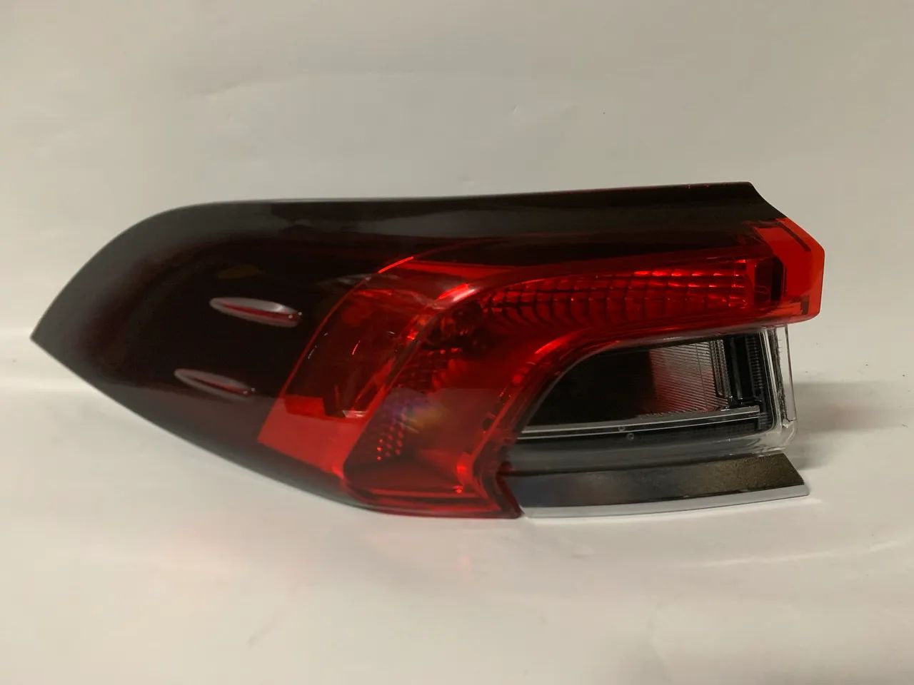 Lanterna Corolla sem Led esquerdo motorista  - Foto 2