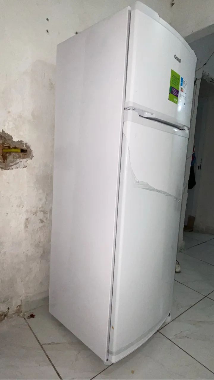 Vendo Geladeira 