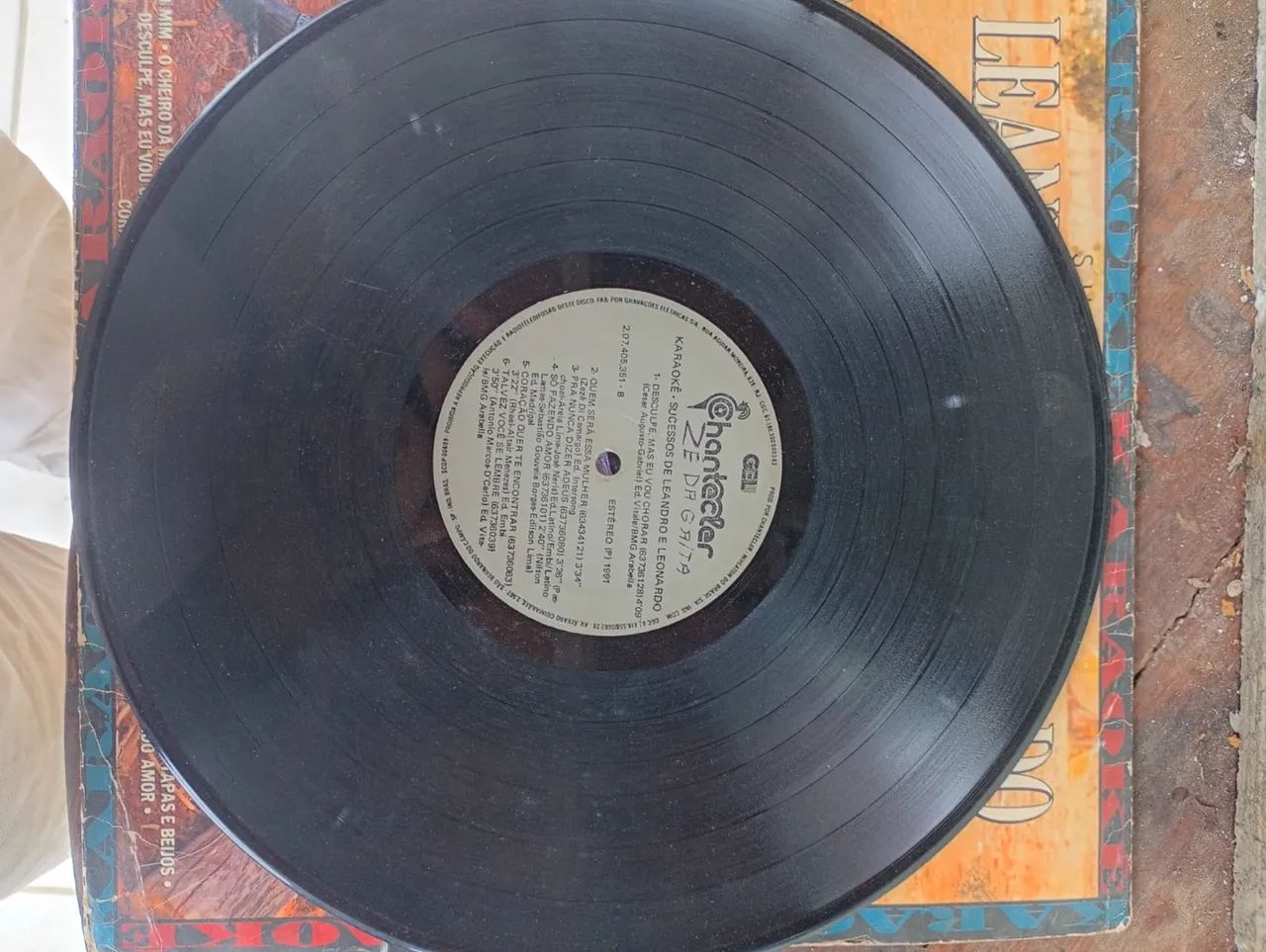 Disco de vinil os sucessos de Leandro e Leonardo  - Foto 3