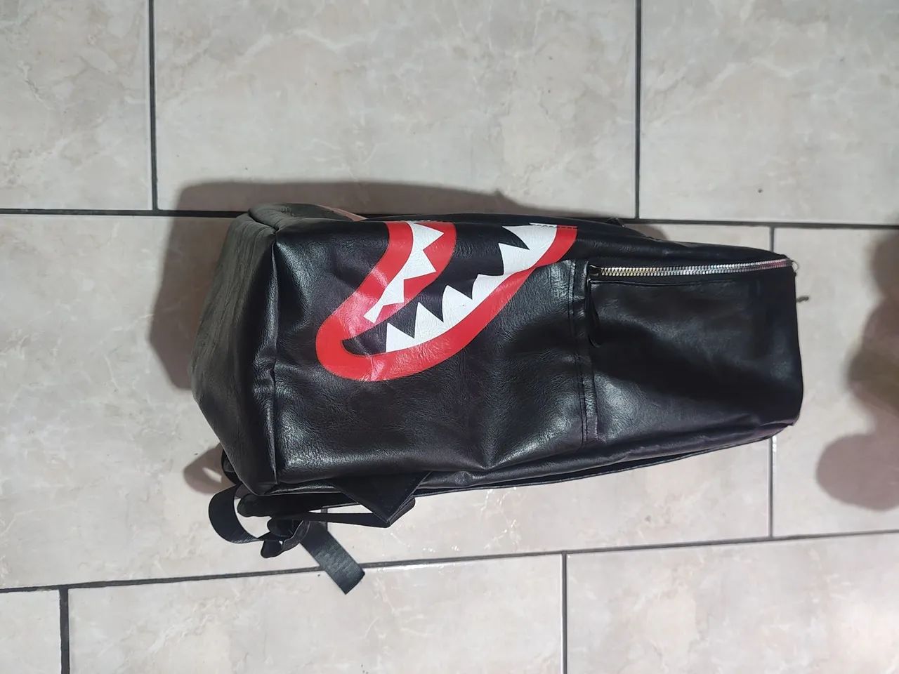 Mochila shark preta bape - Foto 4