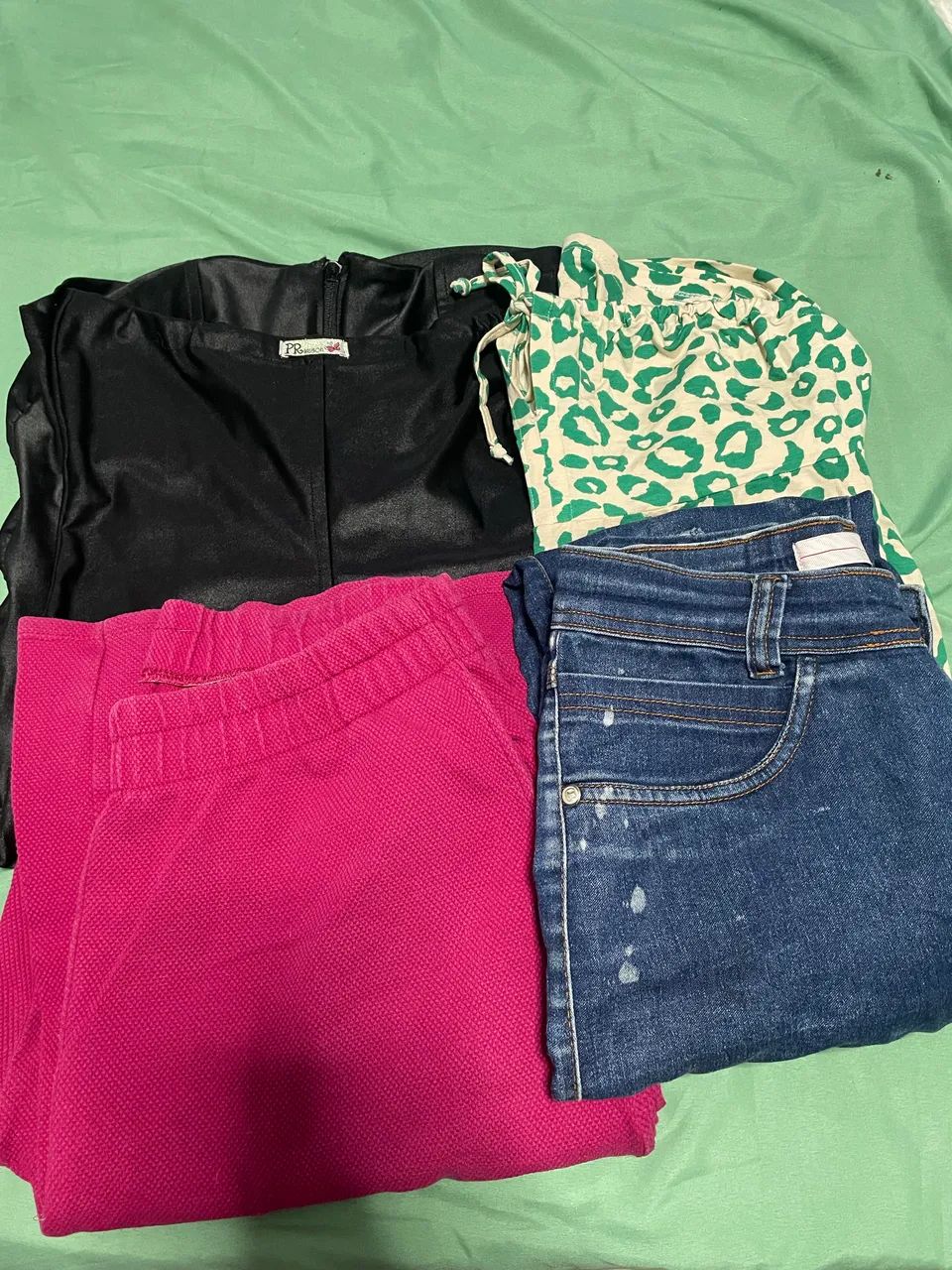 Kit de roupas variadas femininas