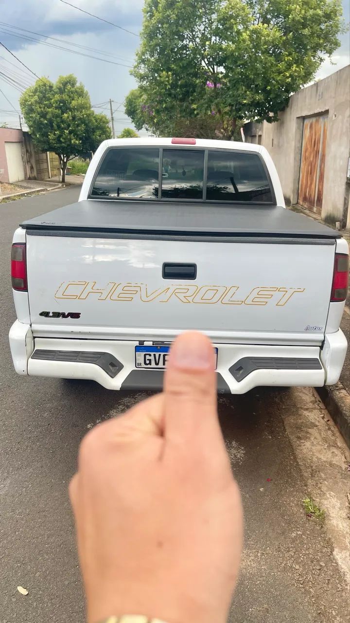 Chevrolet S10 Pick-up Executive CD 4.3 2000 - Foto 5