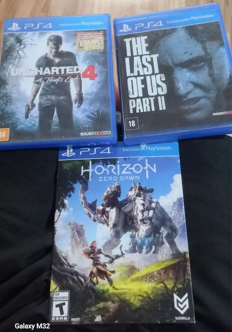 VENDO KIT COM 3 JOGOS DO PS4!
