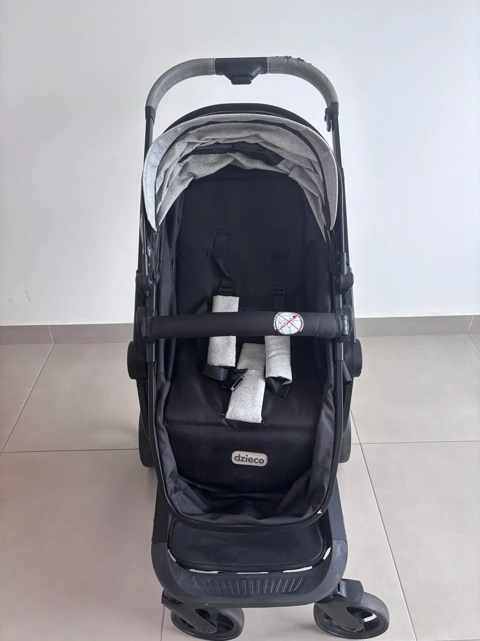 Carrinho de Bebê EXCELENTE condição  - Foto 5