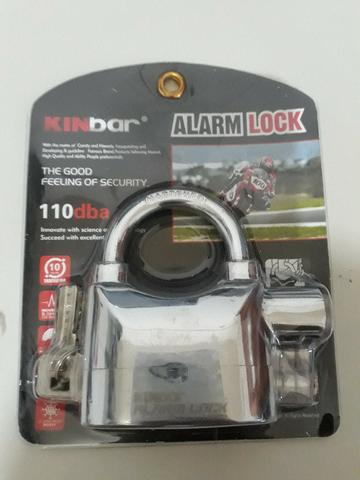 Cadeado Alarme Kinbar Prata ( Elo Grande- 110db mais uma opção de proteção aceitamos cart - Foto 2