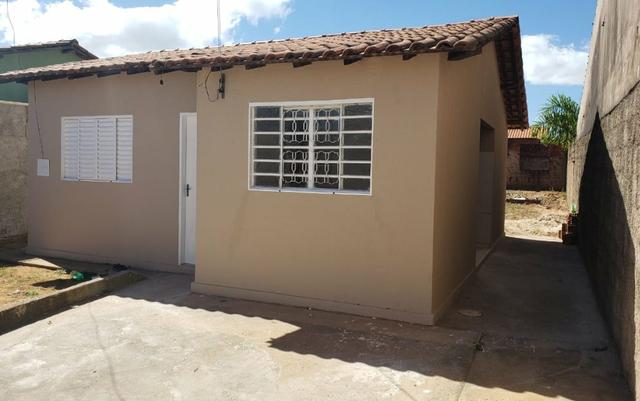 Aguas lindas. compre sem entrada toda reformada . 2 qtos na laje. casa individual