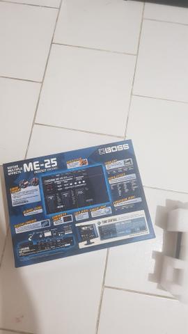 Pedaleira Boss ME-25+Cabos input/output