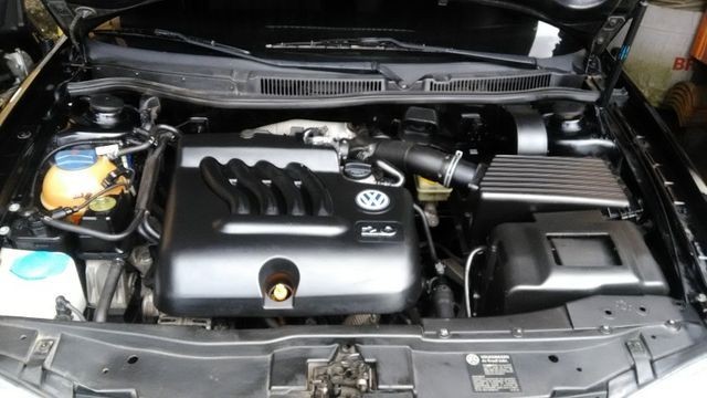 Golf 2.0 4 pneu novos - Foto 5