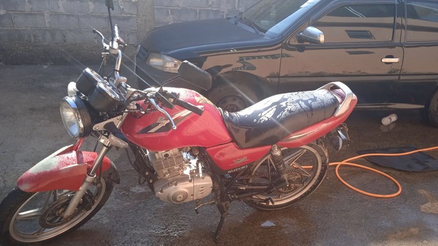 VENDO SUZUKI YES