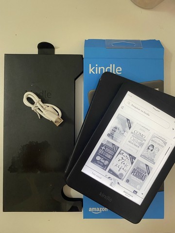 Kindle 10ª geração com capa 