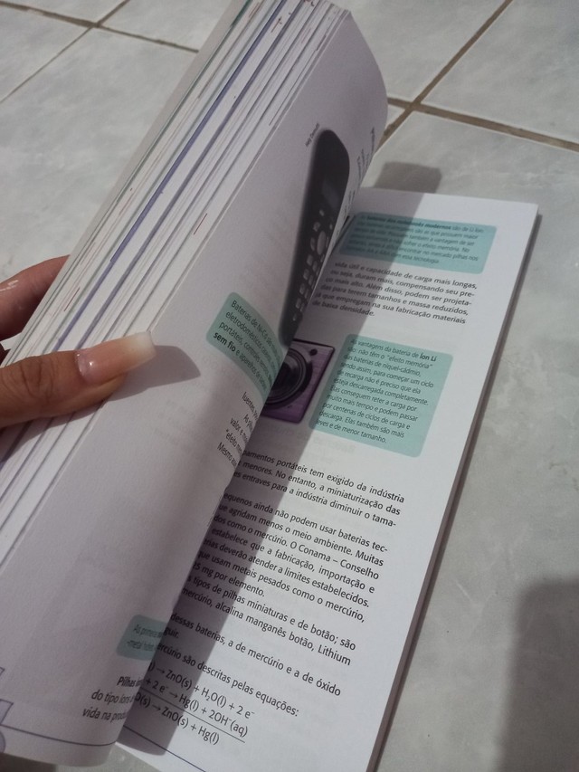 LIVRO DE QUÍMICA. - Foto 2