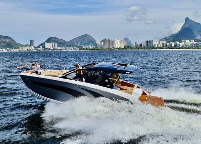 Lancha Triton 38 Flyer HT - ñ e Fs/Focker/Phantom/Bayliner/Solara - Foto 4