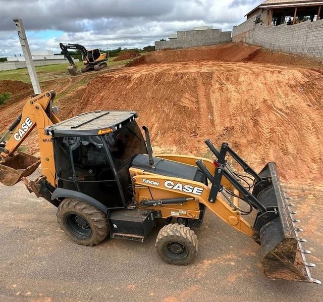 Retroescavadeira case 580N 2018 - Foto 2