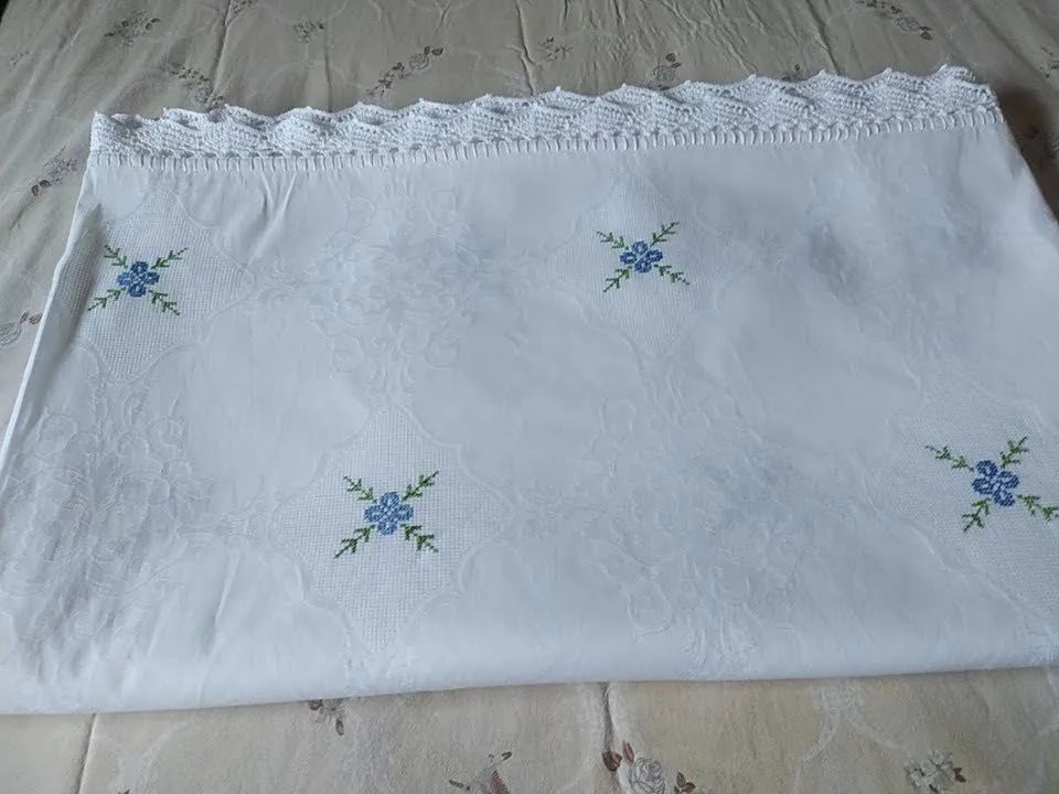 Toalha de mesa - Bordado à mão - Novo - Foto 2