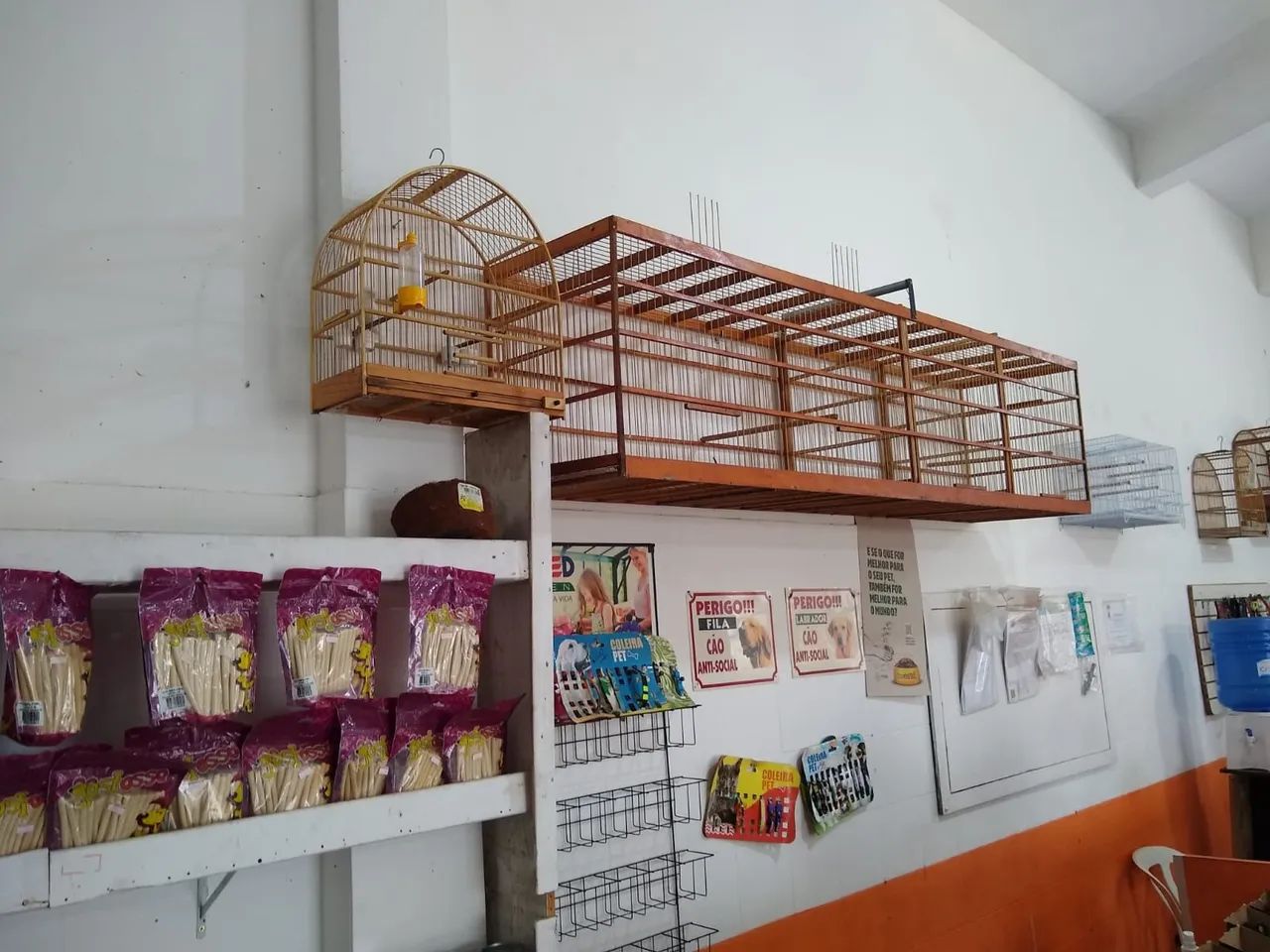 OPORTUNIDADE!!Mercadorias e instalações para Pet Shop. - Foto 2