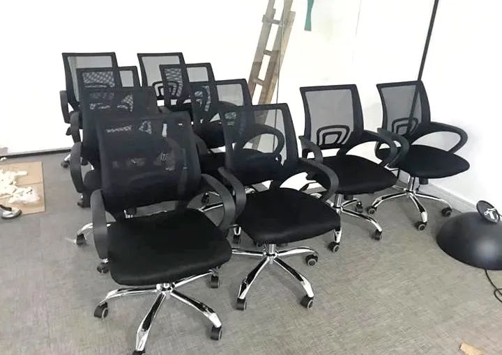 Cadeiras de escritório Nova - Nunca usada 