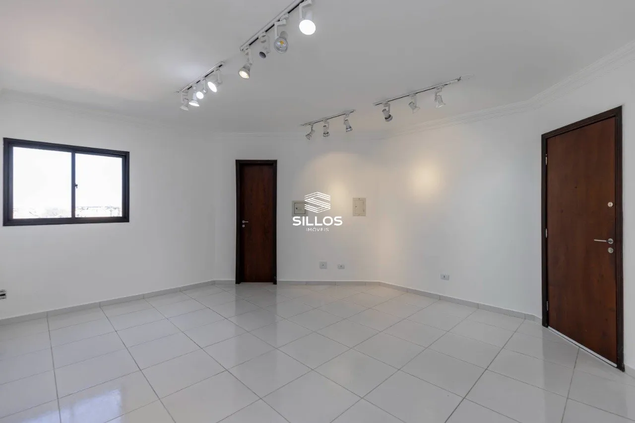 Sala comercial para alugar com 39,72 m² no Centro de Curitiba