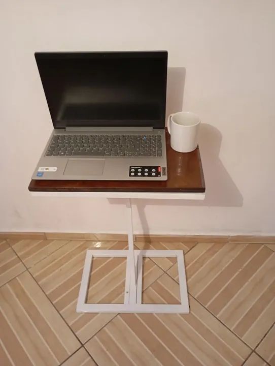 Mesinha para Notebook - Compacta e Estilosa