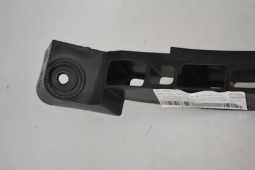 Guia Parachoque Traseiro Direito Vw Voyage Trend Original - Foto 4