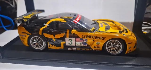 miniatura chevrolet corvette c6r 1:18 autoart - Foto 2