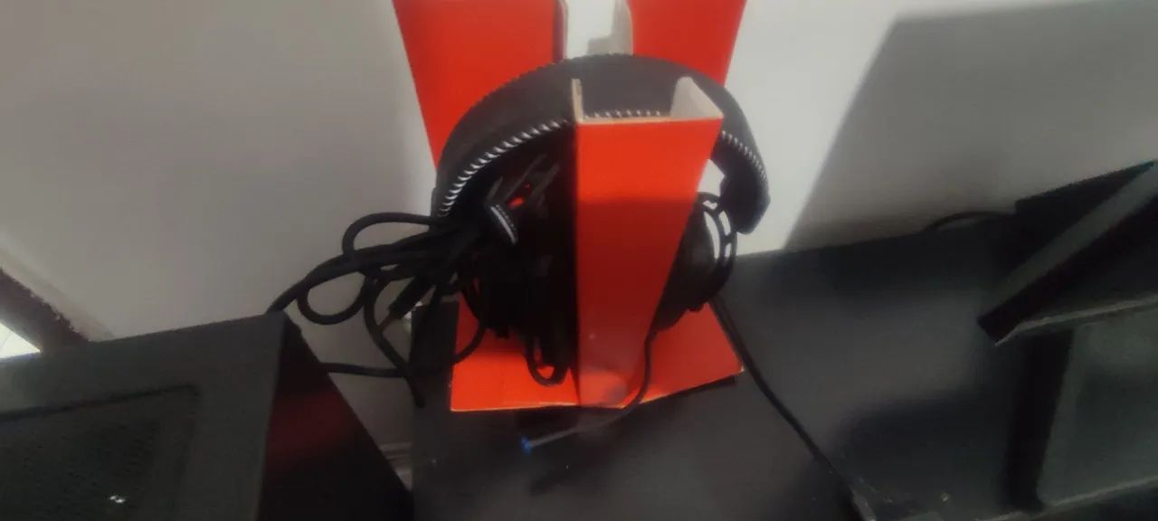 VENDO COMPUTADOR DE MESA GAMER NOVO  - Foto 3