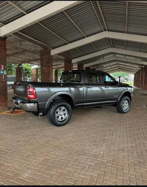 RAM 3500 LARAMIE - Foto 2