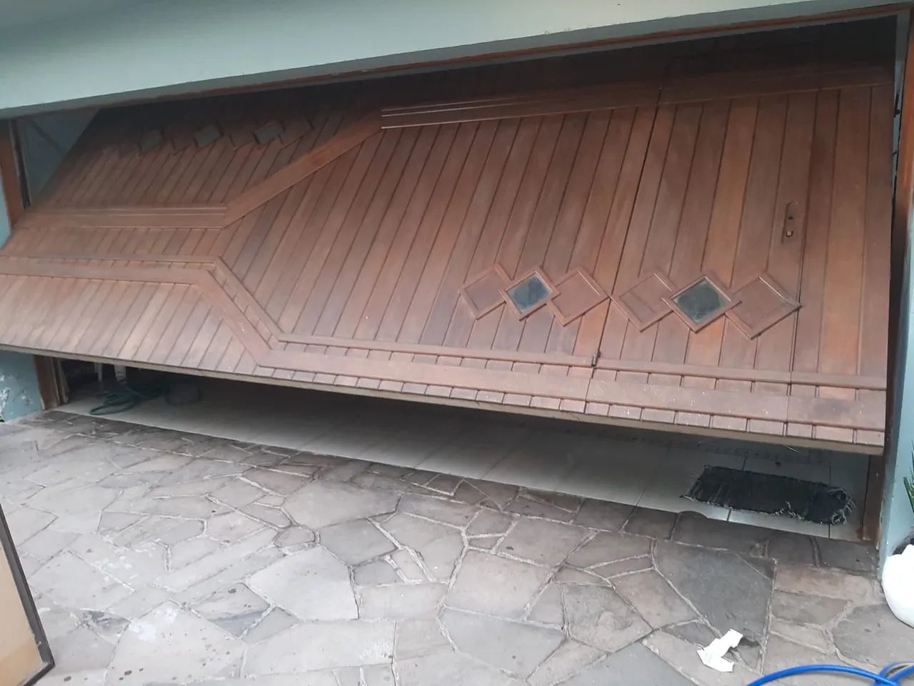 Garage Door with Premium Wood64673147467011122