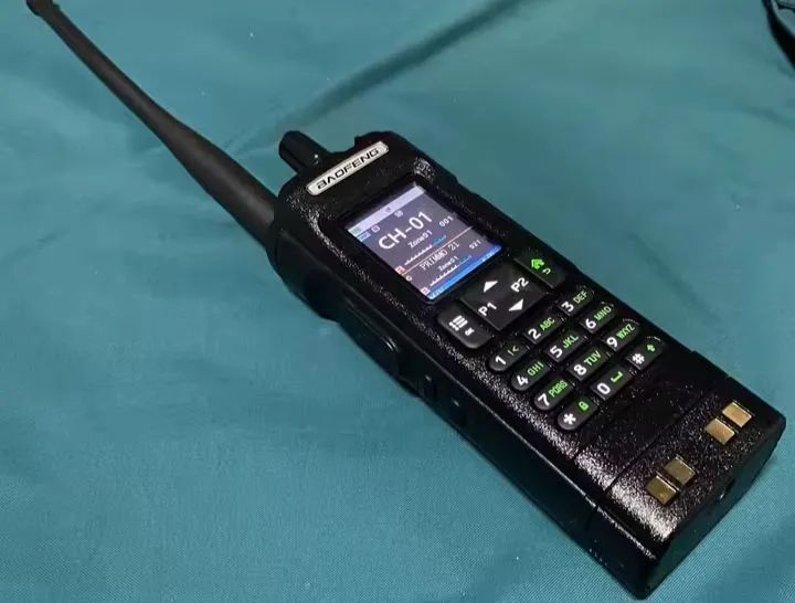 Rádio usado pelo exército americano TX RX limpinho só $599.99 - Foto 4