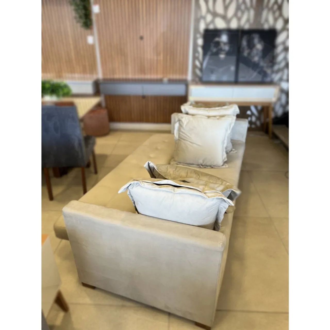 Sofá Cama Casal 4 Lugares e 5 Almofadas- Produto Novo - Foto 2