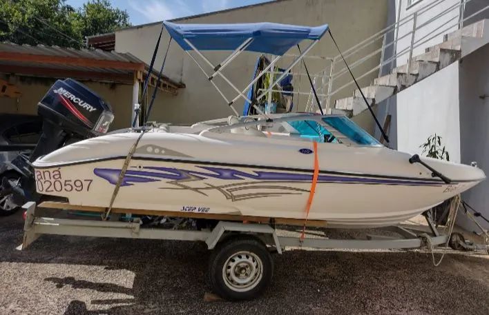 Lancha impecável com motor Mercury - Foto 3