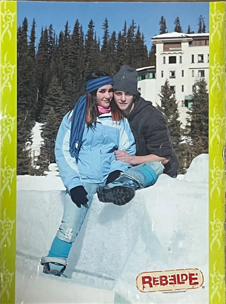 Poster Rebelde - Oficial - Foto 4