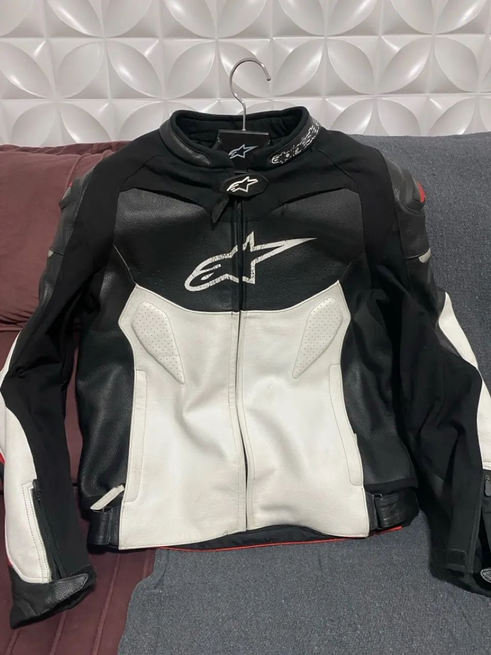 Jaqueta de Couro Alpinestars - Tamanho 54