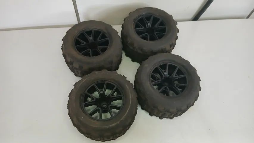 roda rc 80mm altura 50 mm largura sextavado 12 mm