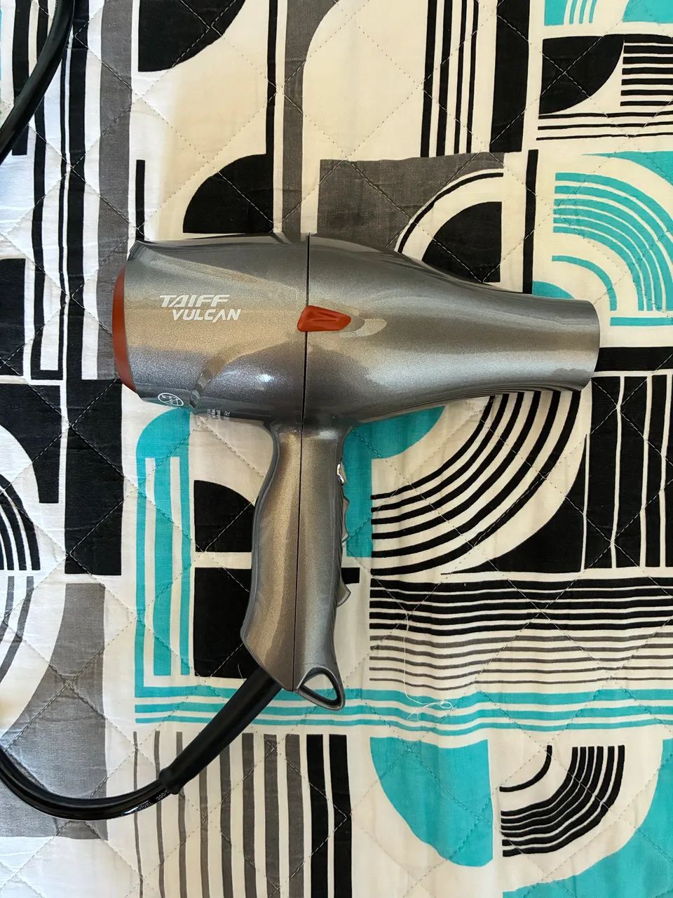 Secador Taiff Vulcan 127v