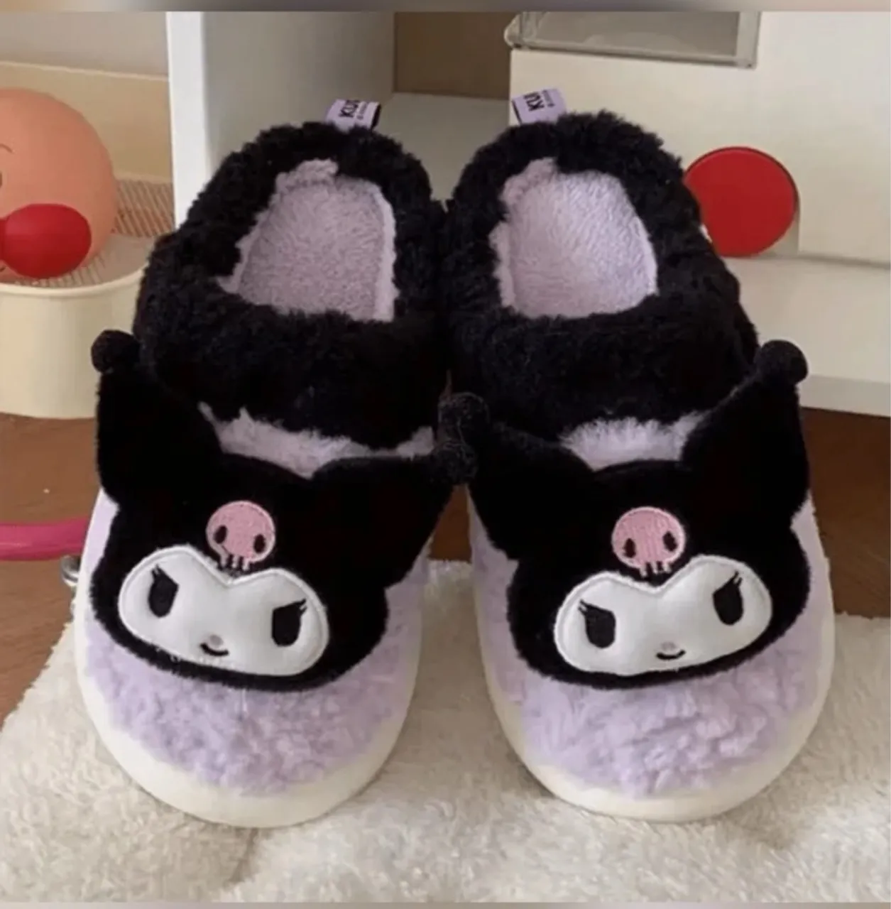 Pantufa Kuromi Fofa - Conforto e Estilo!