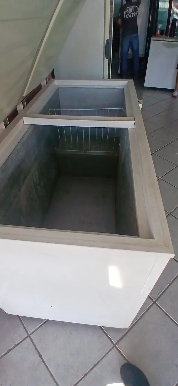 Freezer Horizontal tudo funcionando perfeitamente 220 volts 500 litros entrega grátis  - Foto 5