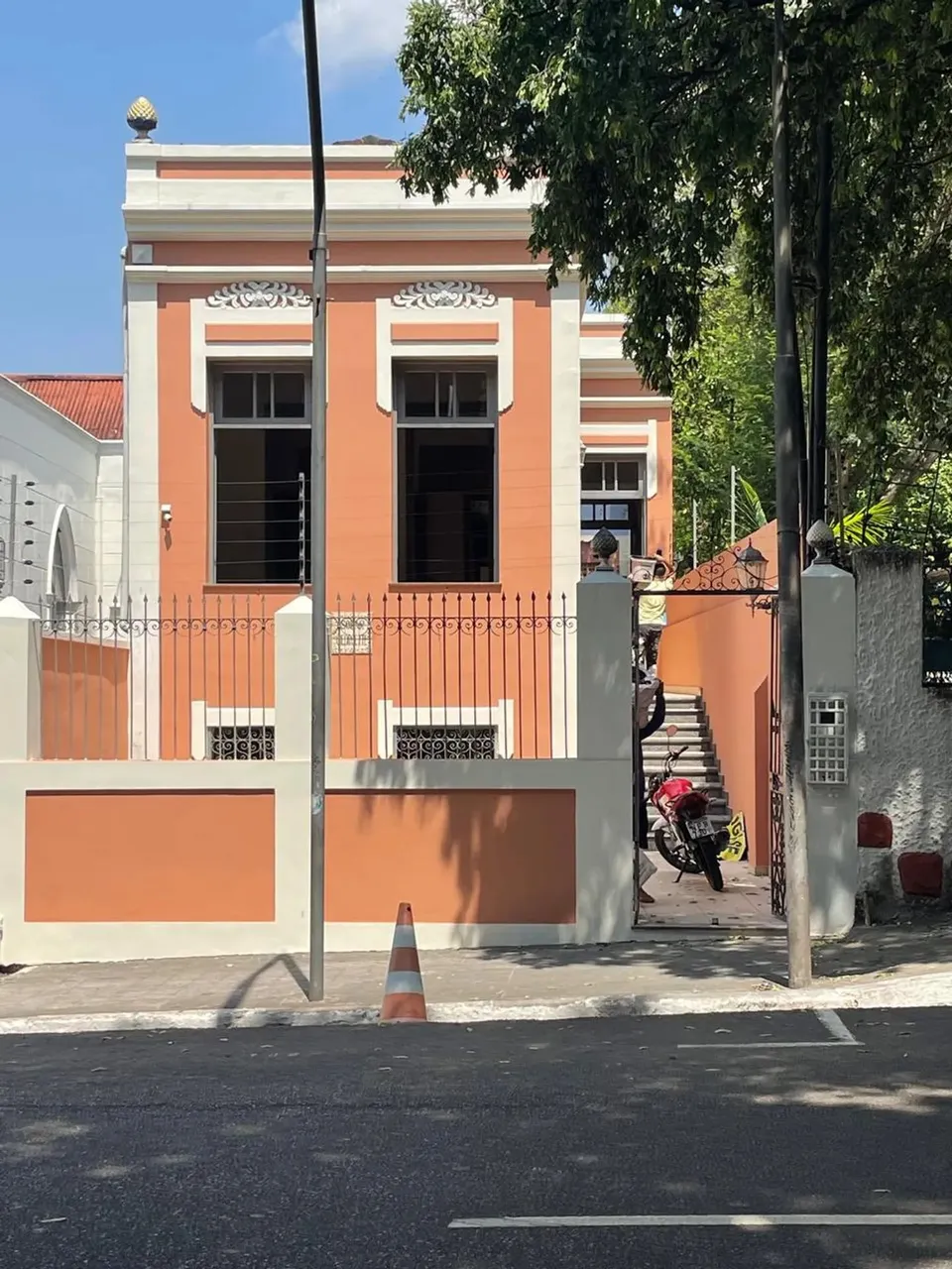 PRÉDIO NO CENTRO HISTÓTICO - FINS COMERCIAIS