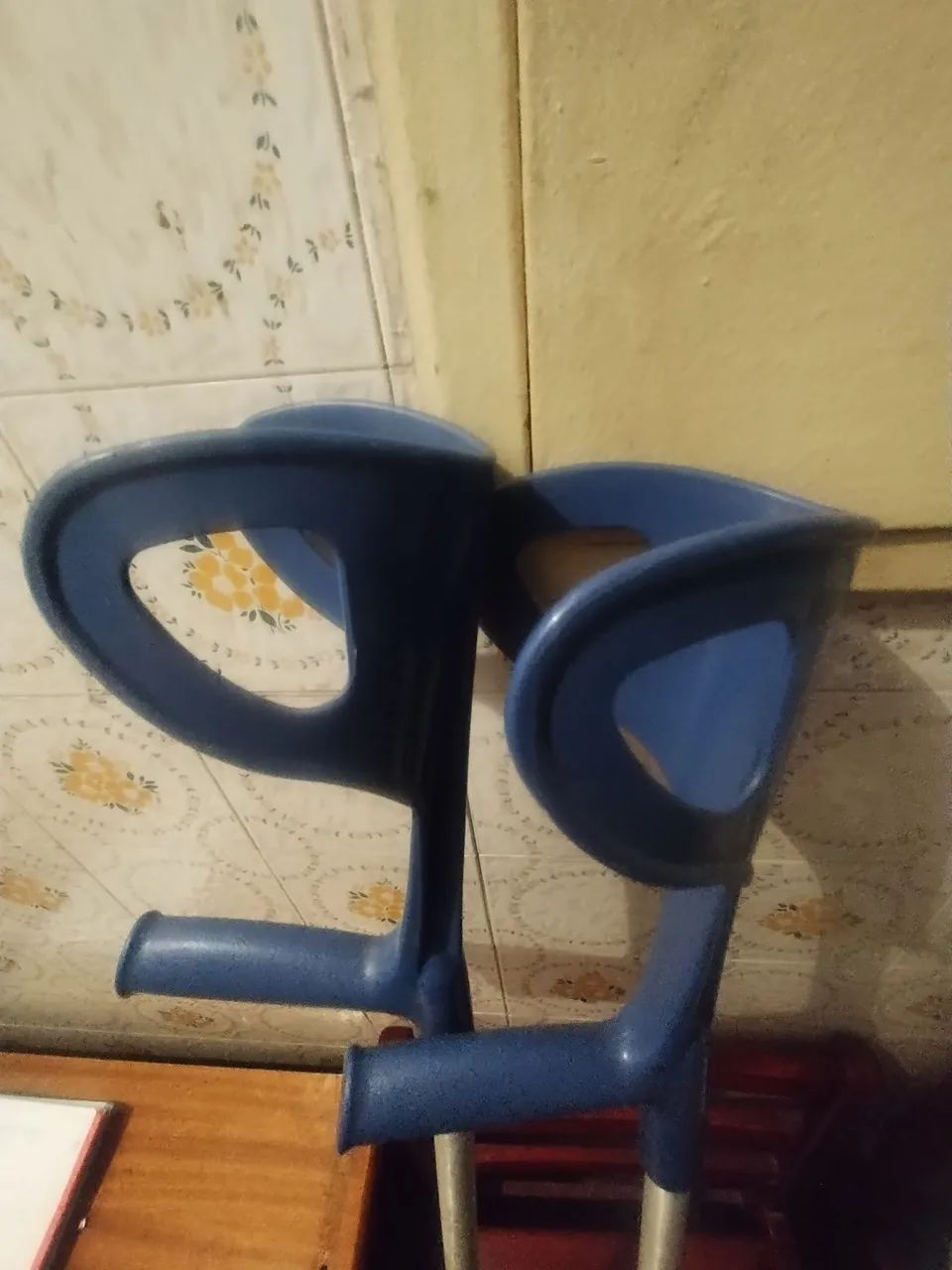 Por 49 reais Par de Muletas  - Foto 2