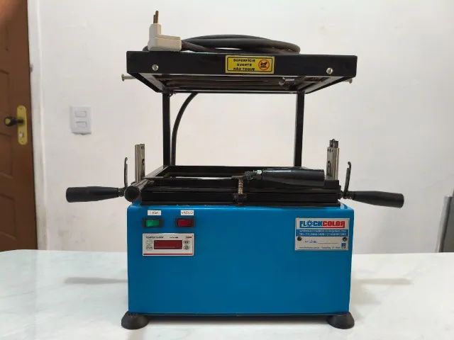 MÁQUINA VACUUM FORMING -SEMI NOVA - SUPER OFERTA! - Foto 3