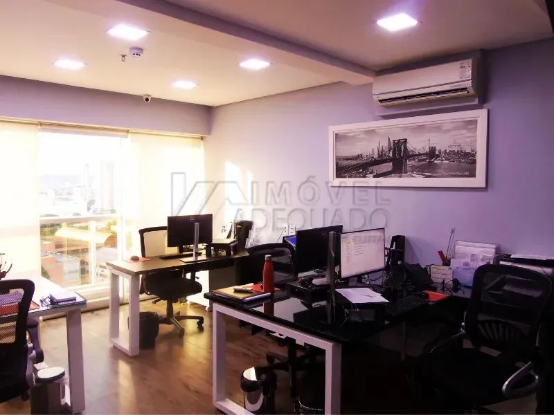 Sala Comercial para locação/venda possui 102 m² Em V. Campesina - Osasco/SP