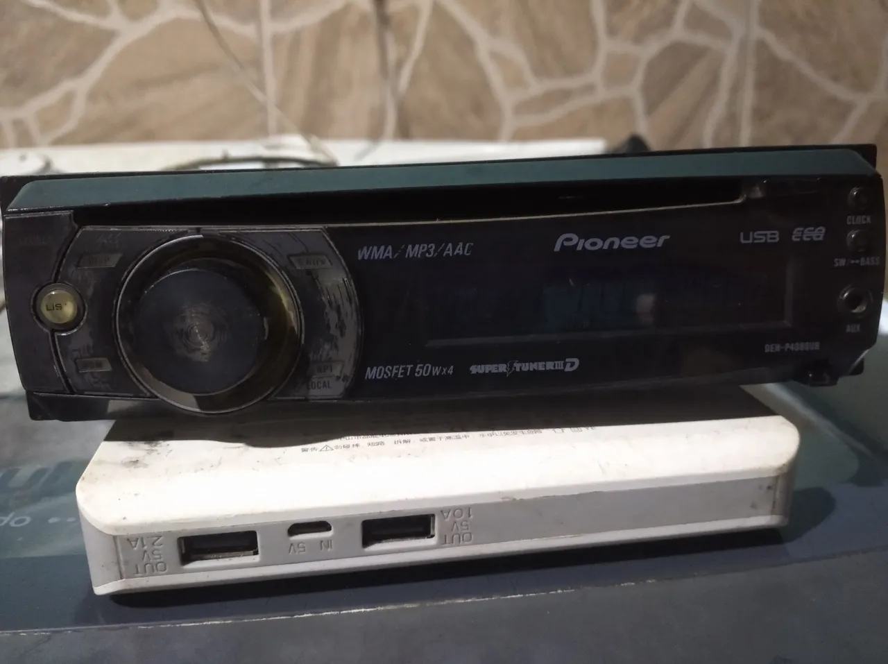 Som Automotivo Pioneer DEH-P4080UB