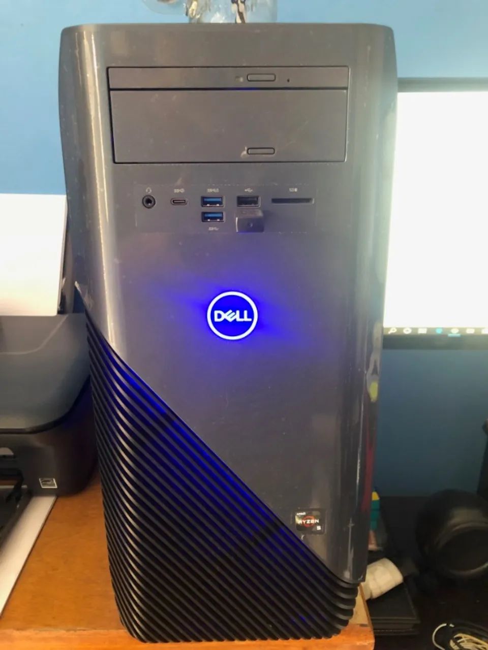 Dell Inspiron 5675 - Ryzen 5 1400 - RX560 - 8gb - 1 tera - SSD 240 