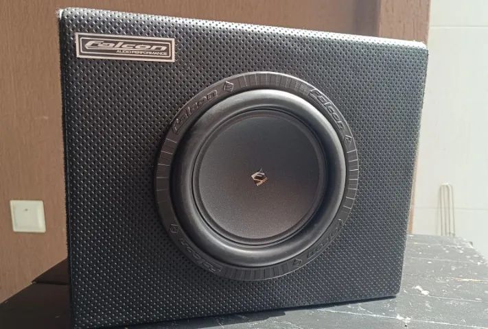 Caixa Amplificada Falcon Sub 8 Pol. 200w Rms  - Foto 2